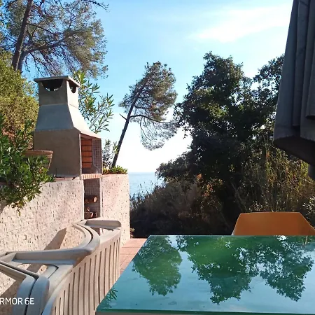 Relax House