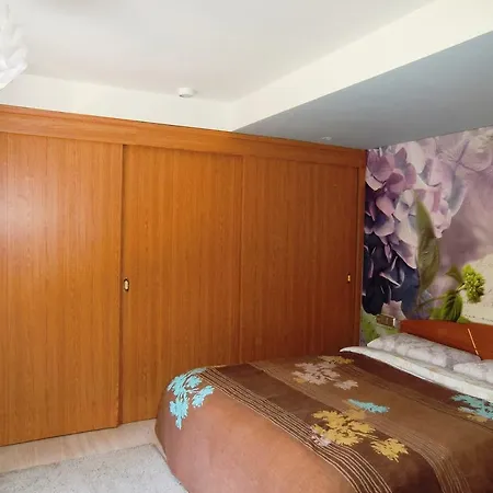 Relax House